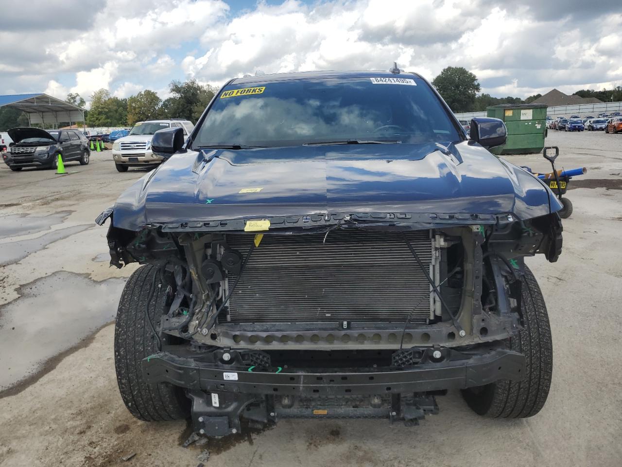 CADILLAC ESCALADE PREMIUM LUXURY