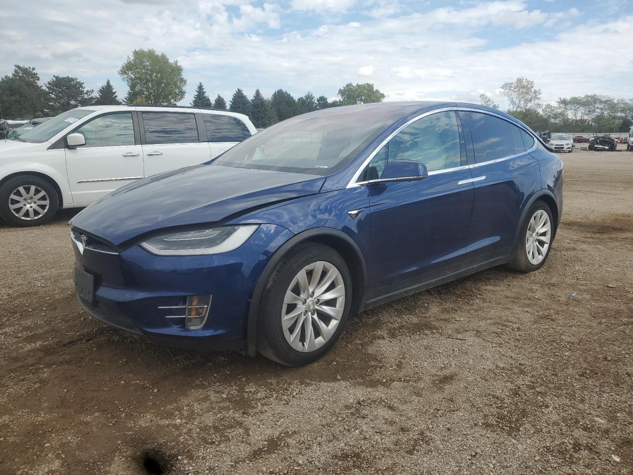 TESLA MODEL X