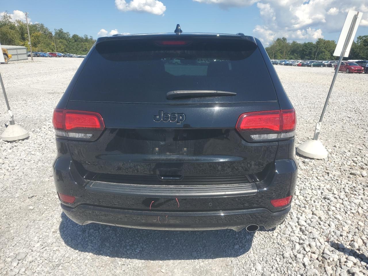 JEEP GRAND CHEROKEE LAREDO