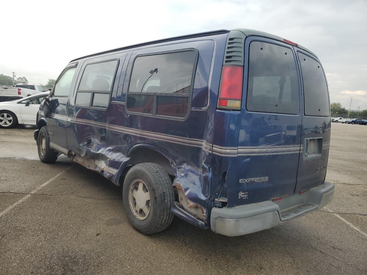 Lot #3273822375 2001 CHEVROLET EXPRESS G1500