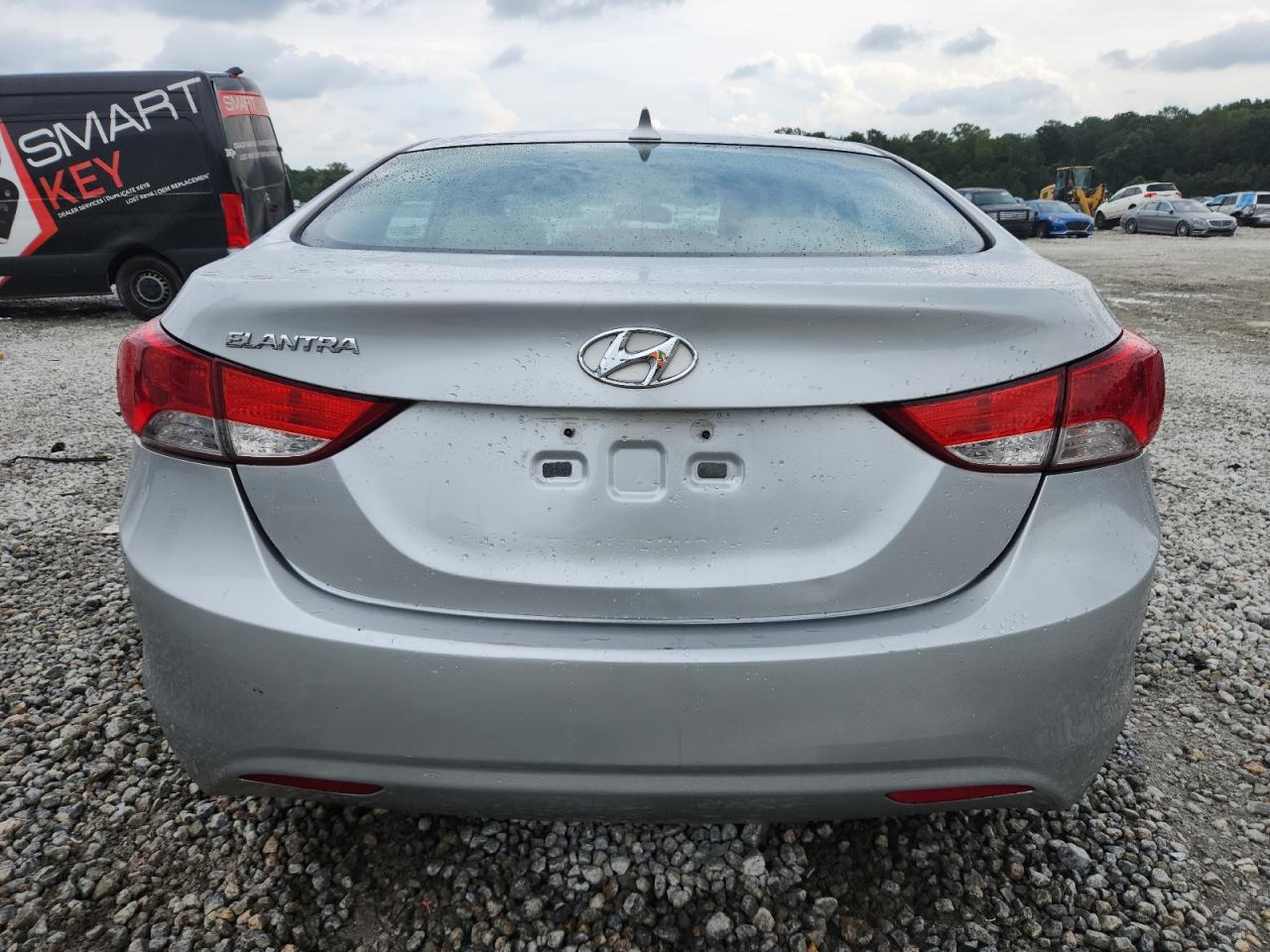 HYUNDAI ELANTRA GLS