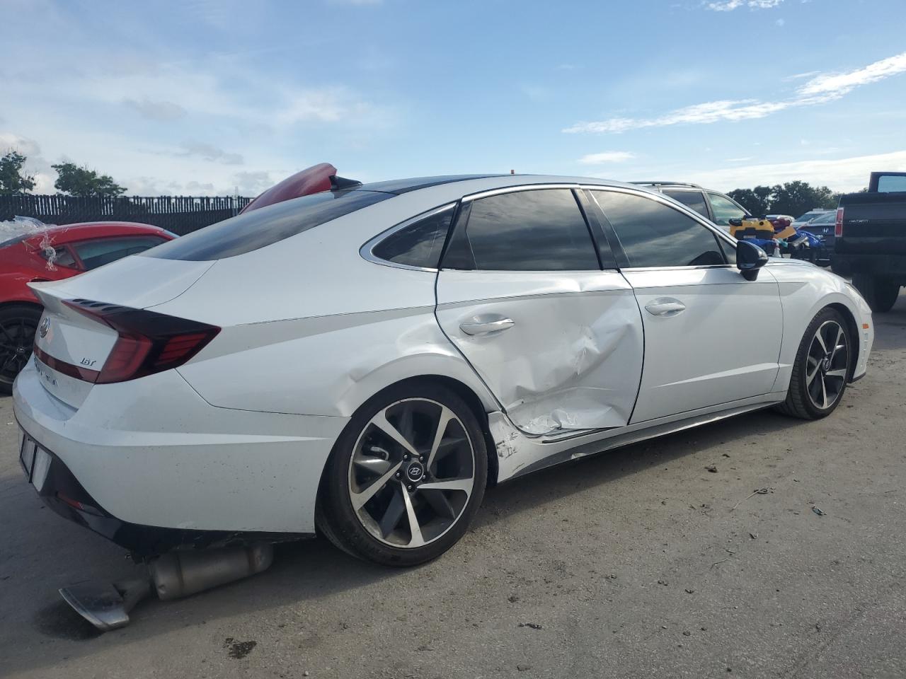 HYUNDAI SONATA SEL PLUS