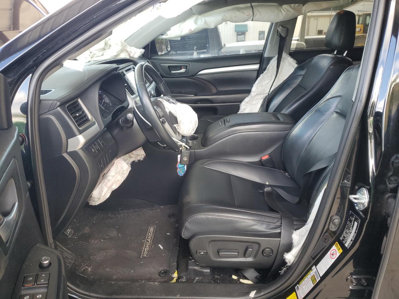 TOYOTA HIGHLANDER SE