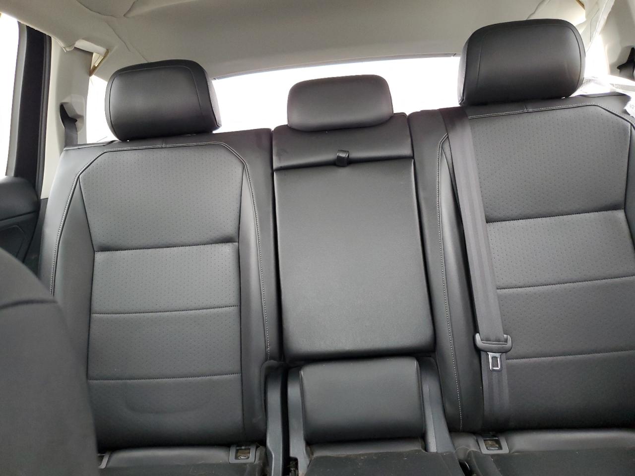 VOLKSWAGEN TIGUAN SE