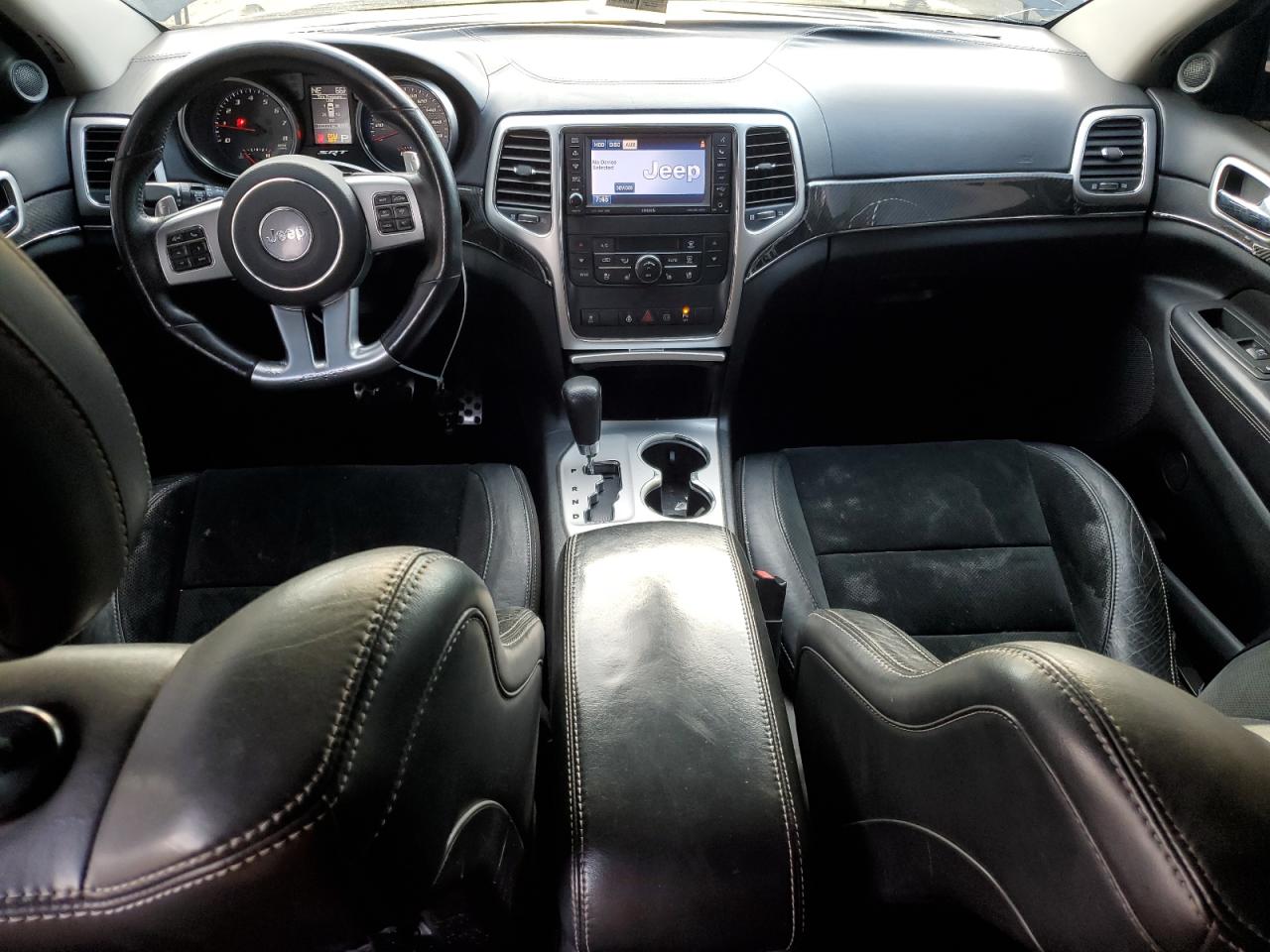 JEEP GRAND CHEROKEE SRT-8