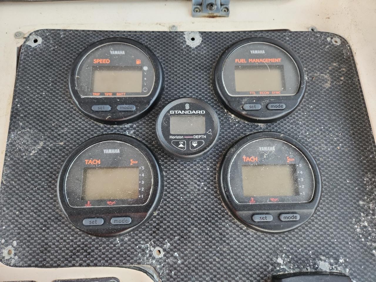 Lot #3310445307 2002 GRADY WHITE BOAT