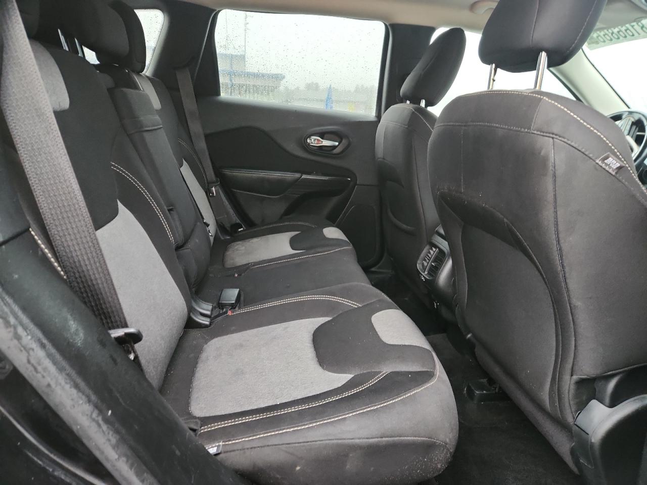 JEEP GRAND CHEROKEE LATITUDE