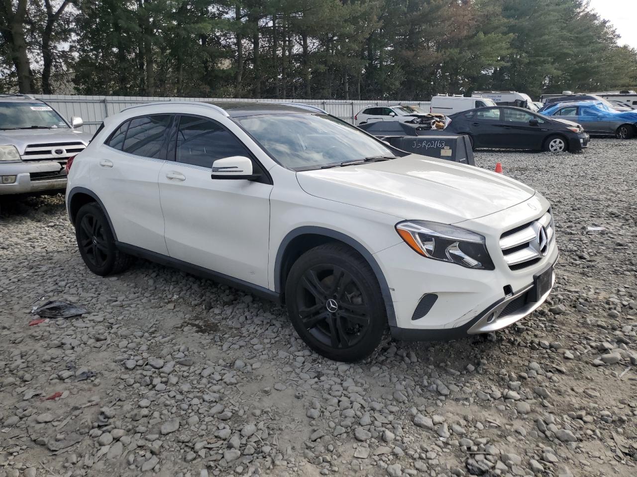 MERCEDES-BENZ GLA-CLASS 250 4MATIC