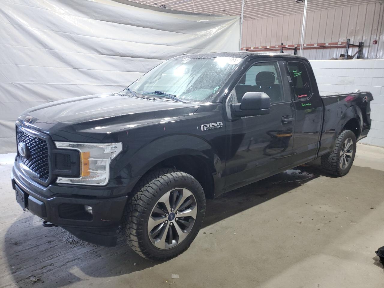 FORD F-150 SUPER CAB