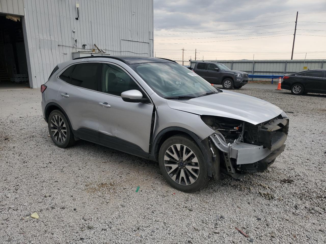 FORD ESCAPE TITANIUM