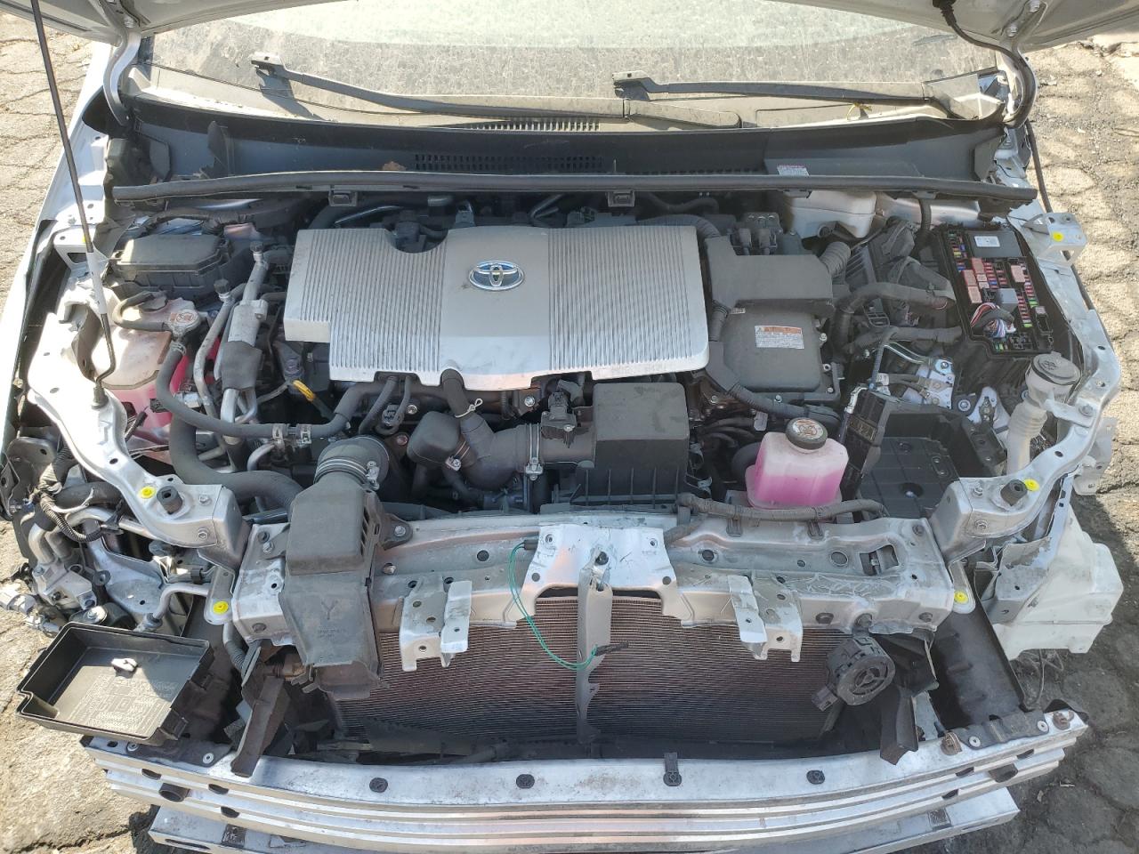 TOYOTA PRIUS PRIME LE