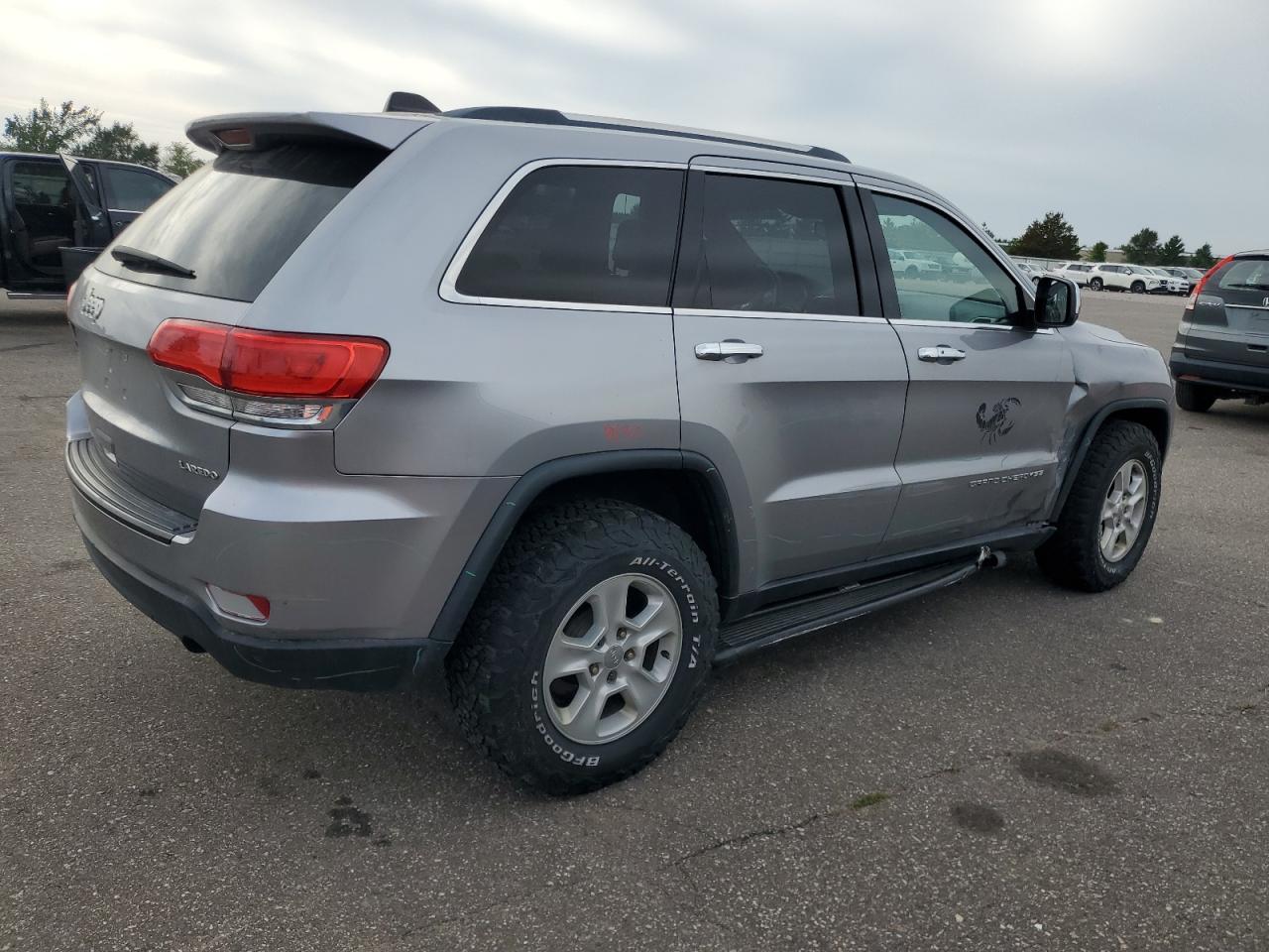 JEEP GRAND CHEROKEE LAREDO
