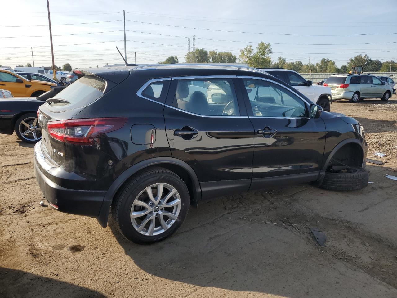 NISSAN ROGUE SPORT SV