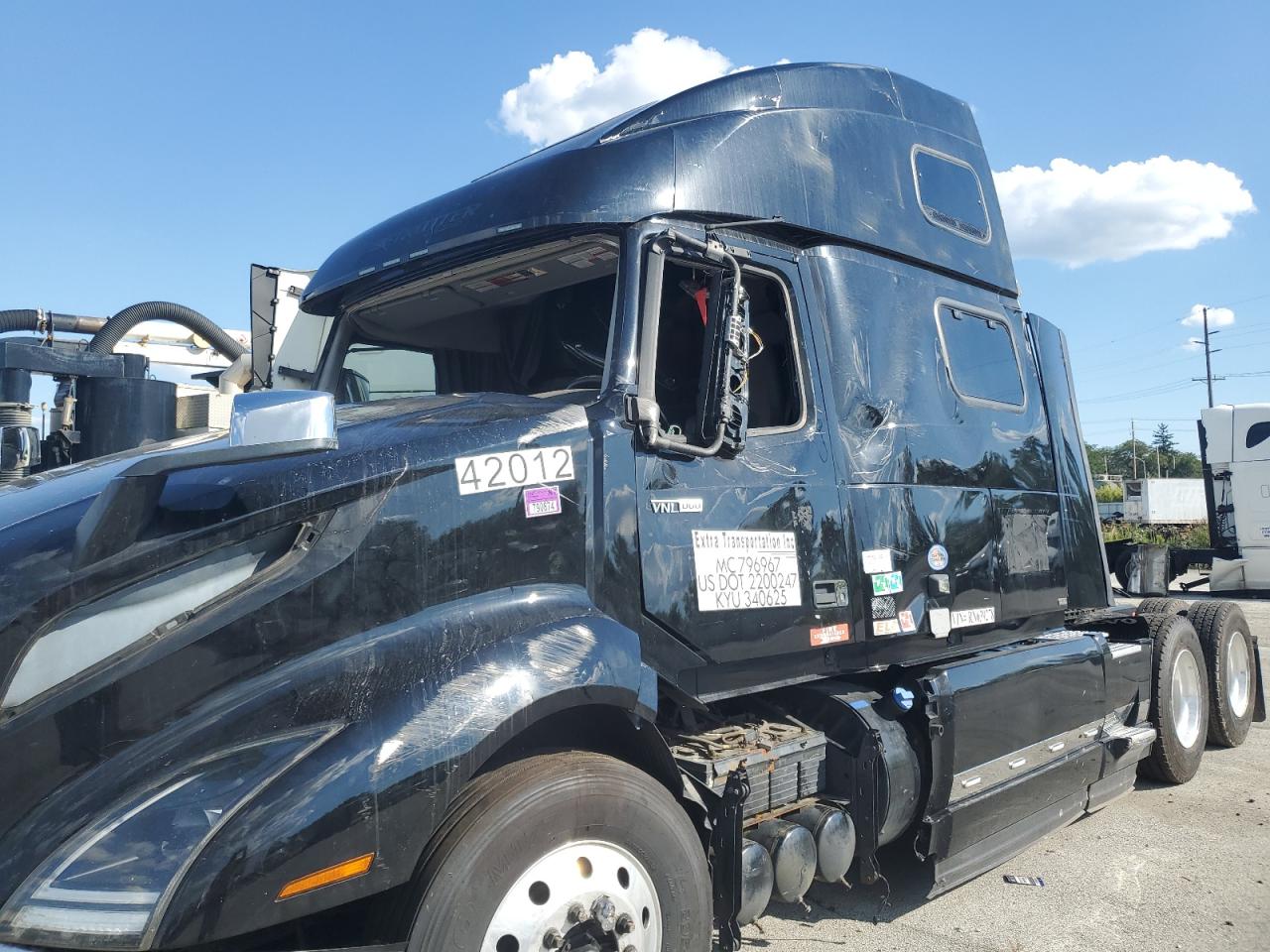 Lot #3260674639 2024 VOLVO VNL