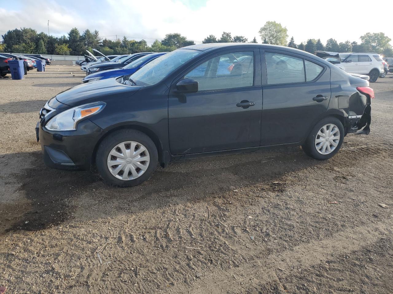 NISSAN VERSA S