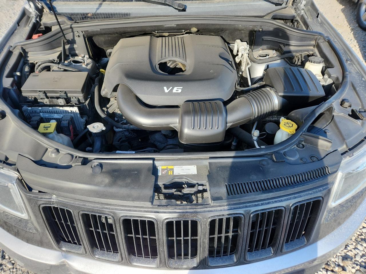 JEEP GRAND CHEROKEE LAREDO