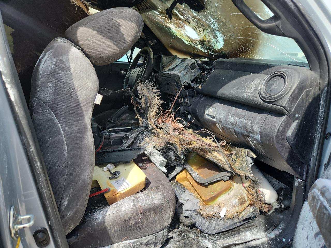 TOYOTA TACOMA DOUBLE CAB