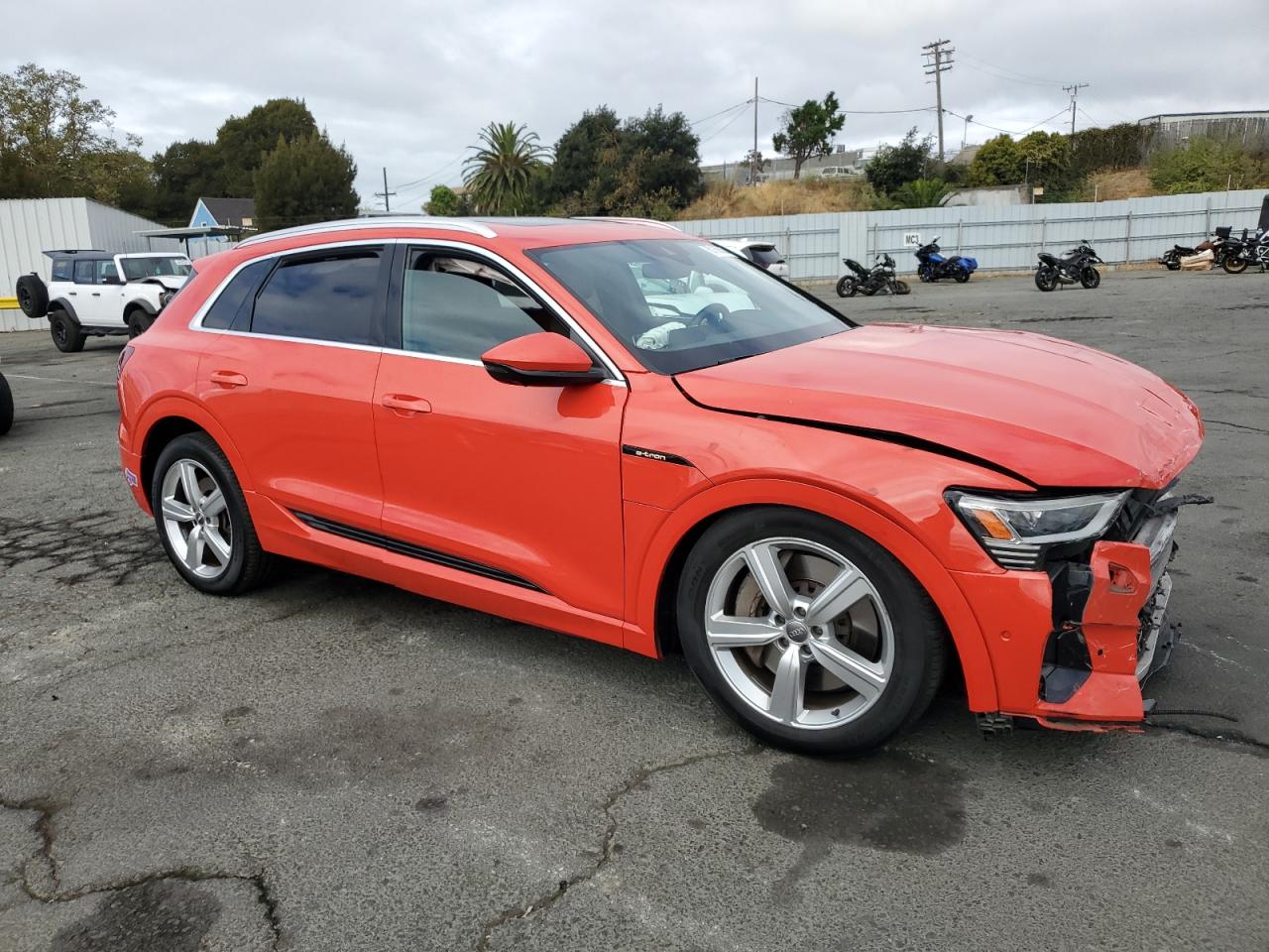 AUDI E-TRON PRESTIGE