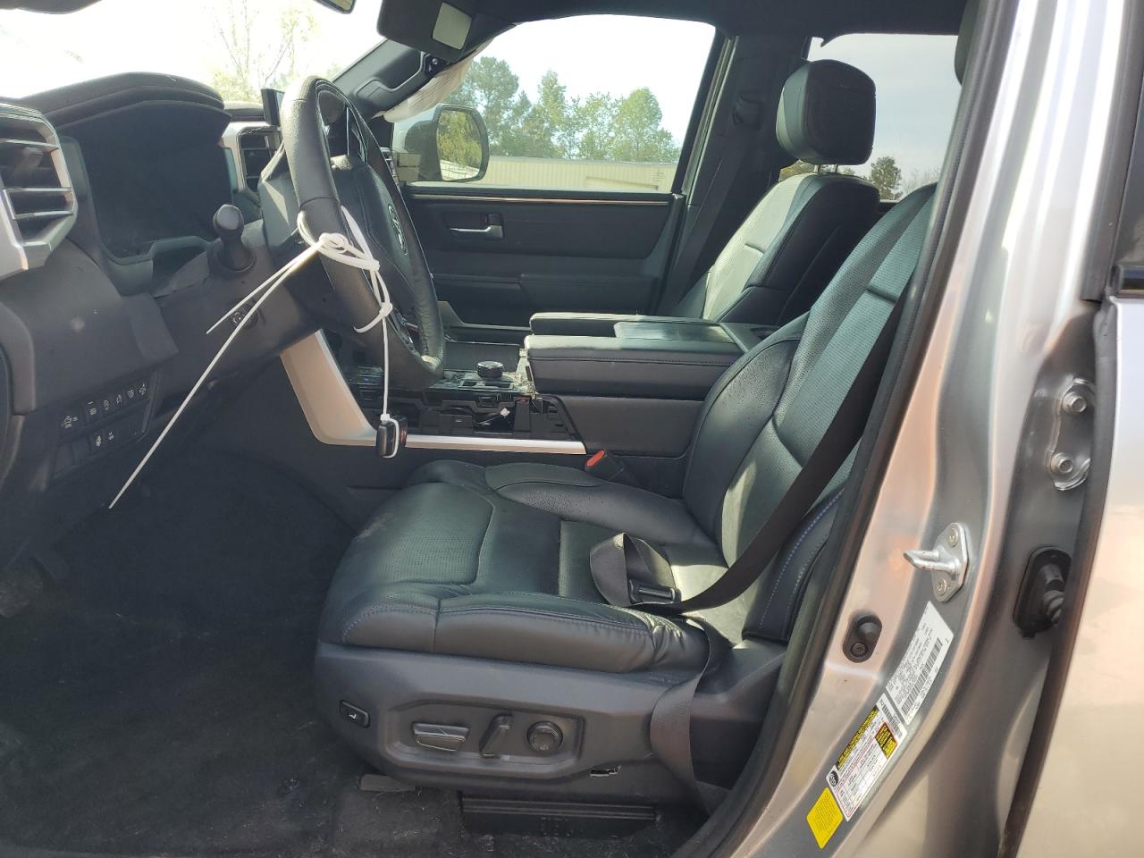 TOYOTA TUNDRA CREWMAX PLATINUM