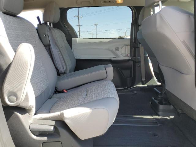 2025 TOYOTA SIENNA LE 5TDBRKECXSS248768