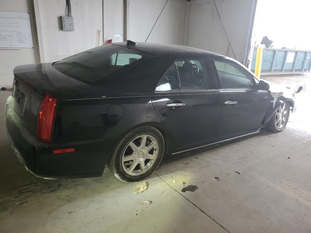 CADILLAC STS LUXURY