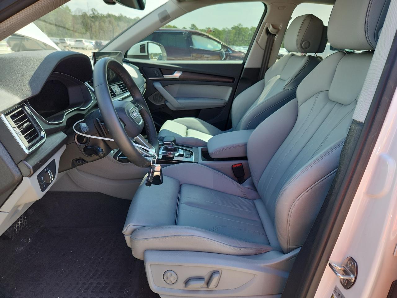 AUDI Q5 PREMIUM PLUS 45