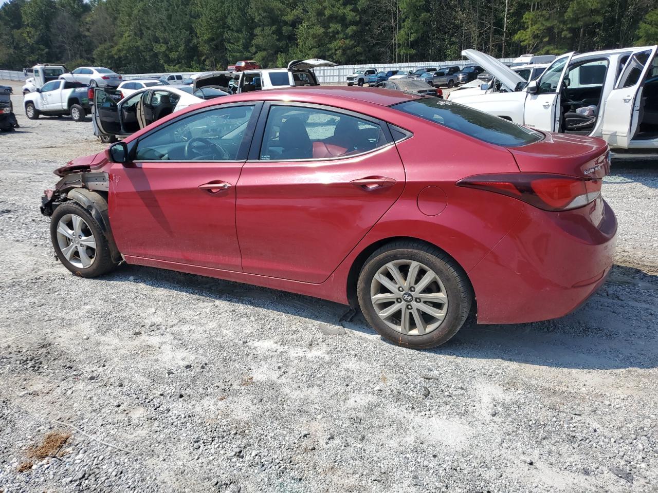 HYUNDAI ELANTRA SE