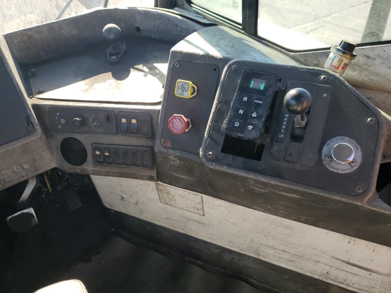 Lot #3245204618 2016 KALMAR OTTAWA4X2