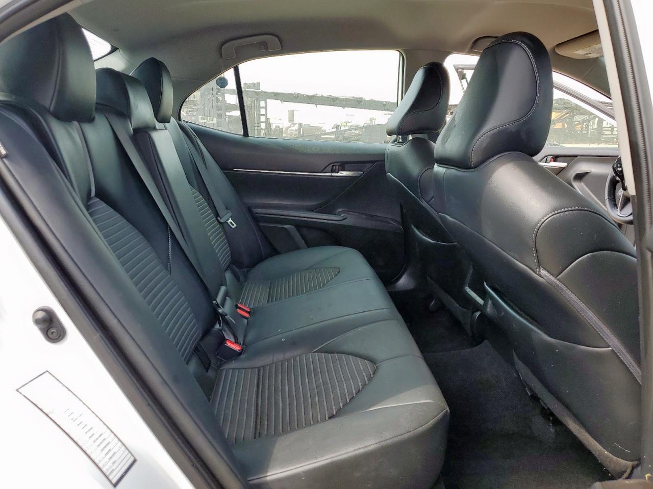 TOYOTA CAMRY SE NIGHT SHADE