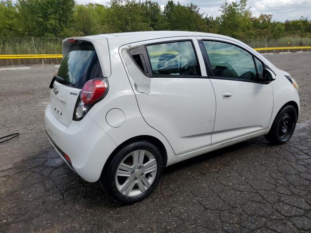 CHEVROLET SPARK 1LT 2014 white hatchbac gas KL8CD6S96EC533615 photo #4