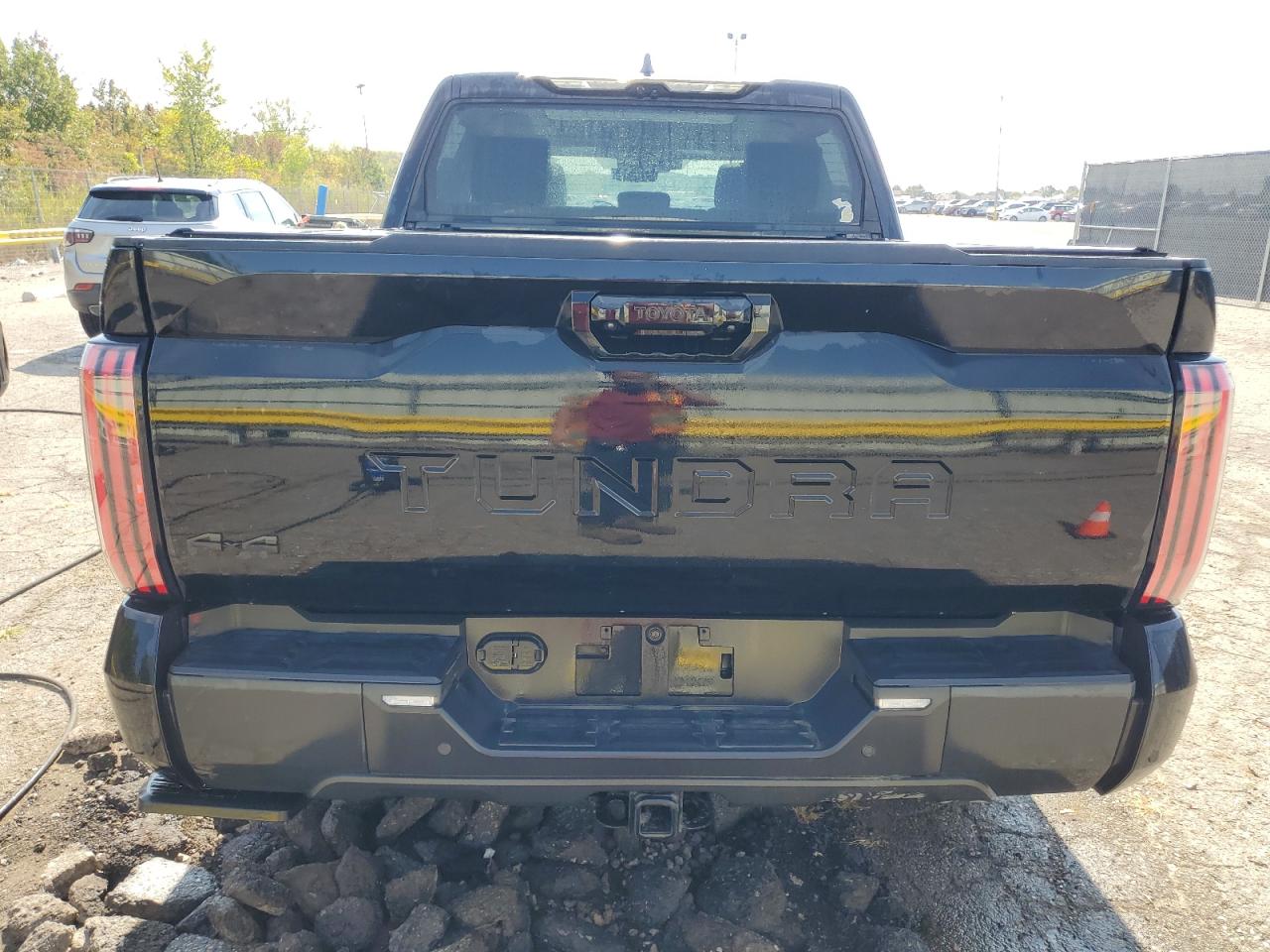 TOYOTA TUNDRA CREWMAX LIMITED