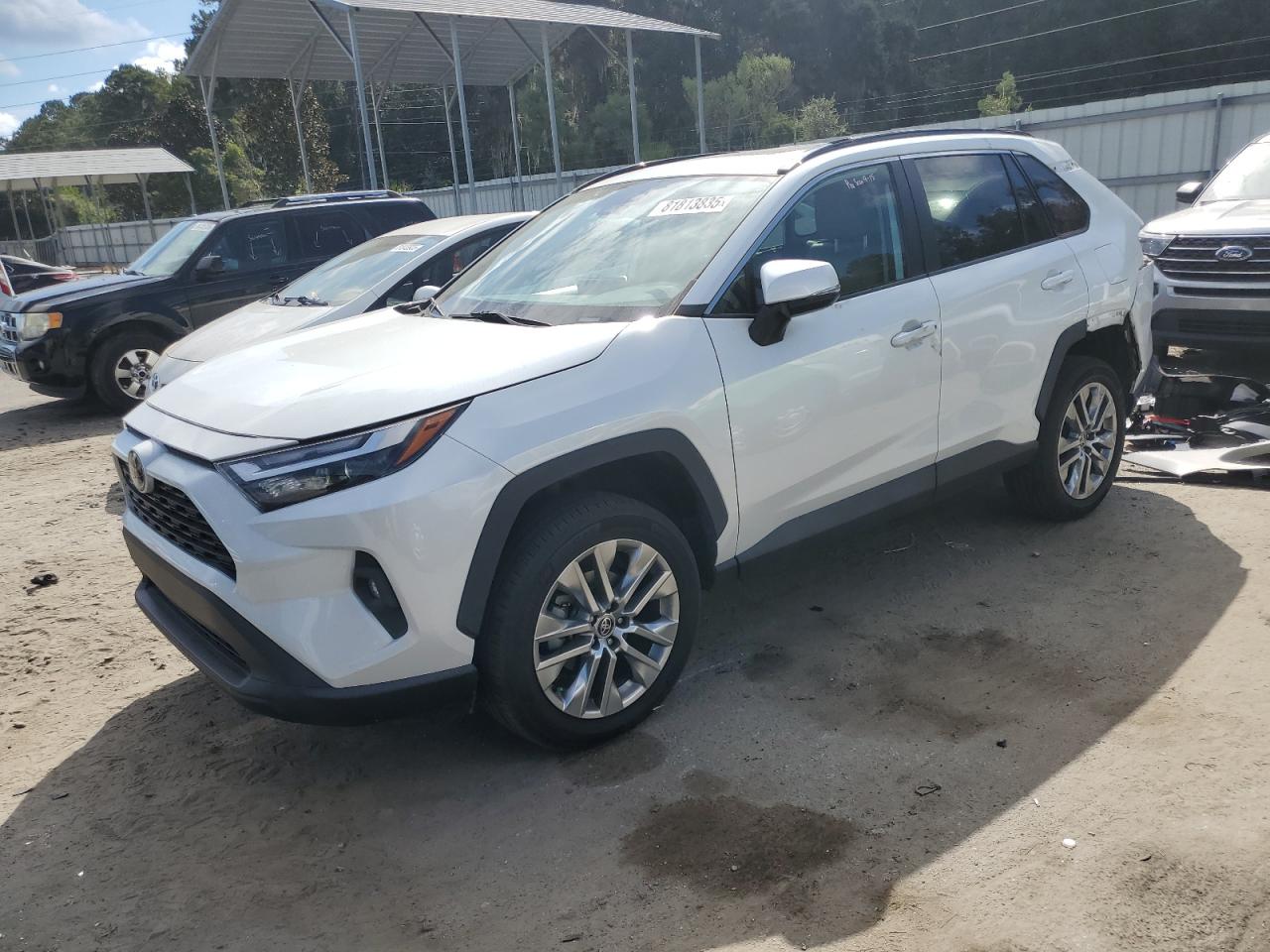 TOYOTA RAV4 XLE PREMIUM