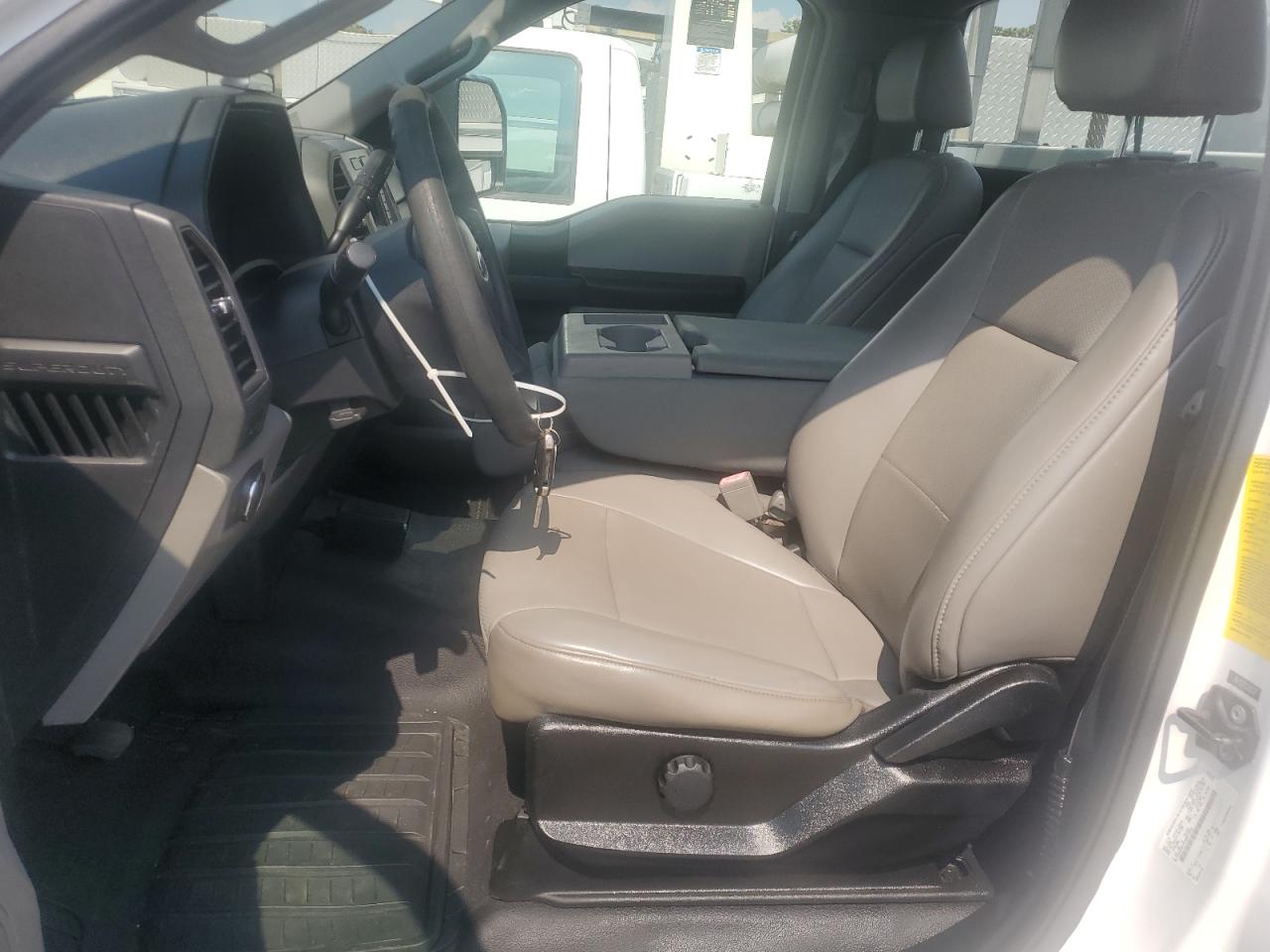 FORD F-450 SUPER DUTY