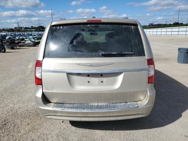 2015 CHRYSLER TOWN & COU 2C4RC1CG3FR754795