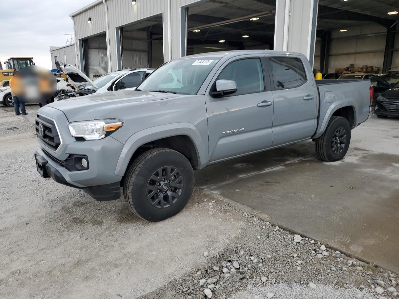 TOYOTA TACOMA DOUBLE CAB
