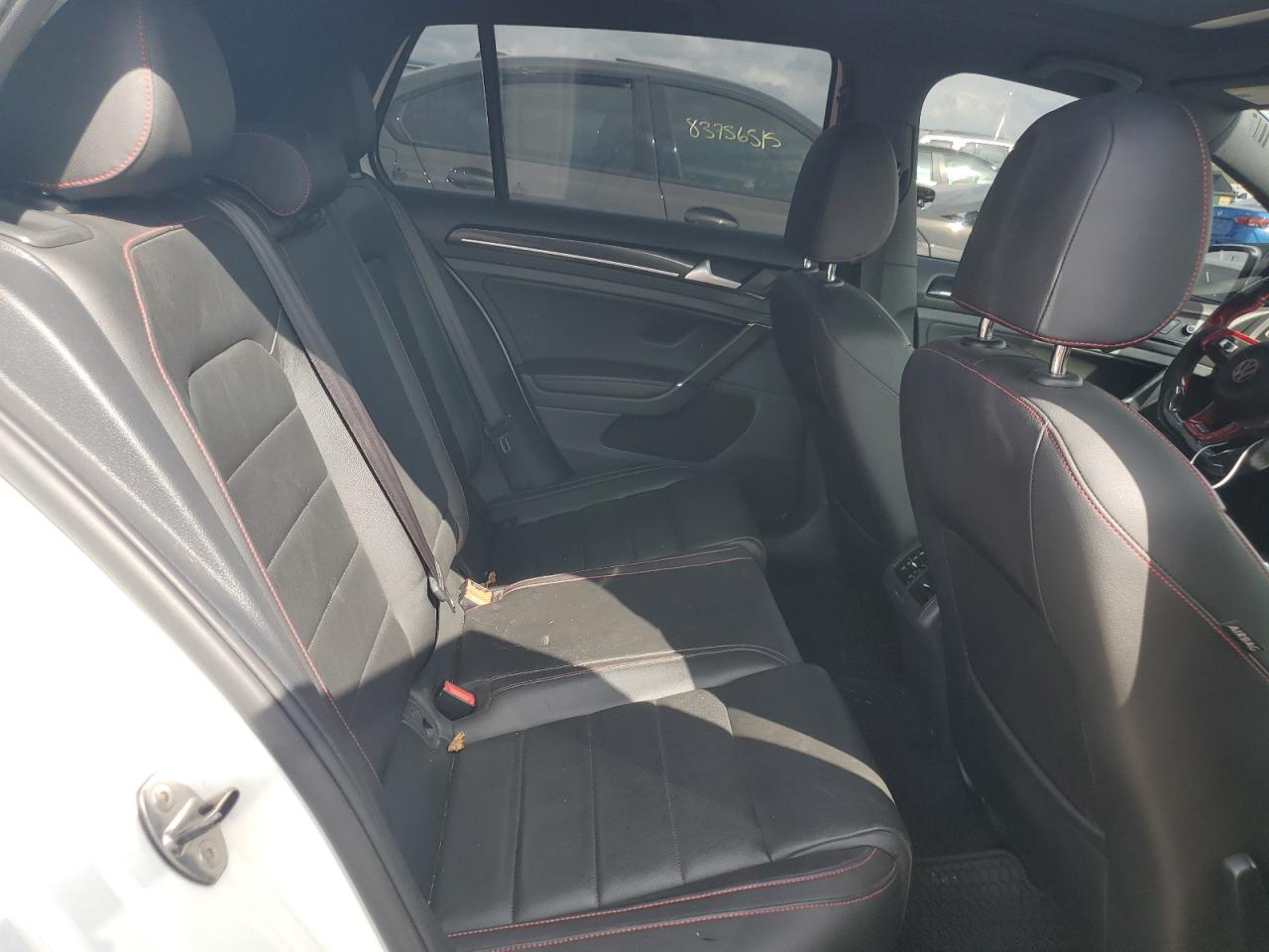 VOLKSWAGEN GOLF GTI S/SE