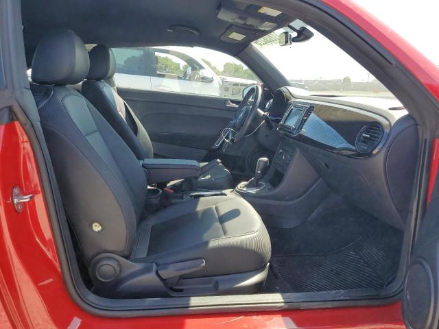 2018 VOLKSWAGEN BEETLE S 3VWFD7AT1JM703165