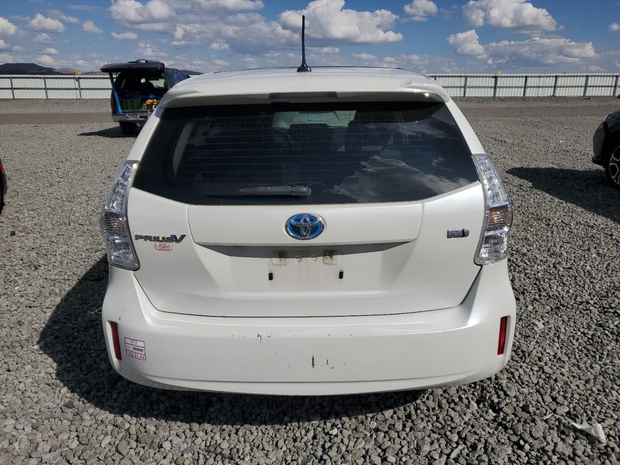 Lot #3317104980 2013 TOYOTA PRIUS V