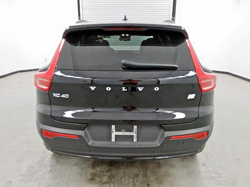2024 VOLVO XC40 RECHA YV4ER3XL0R2253184