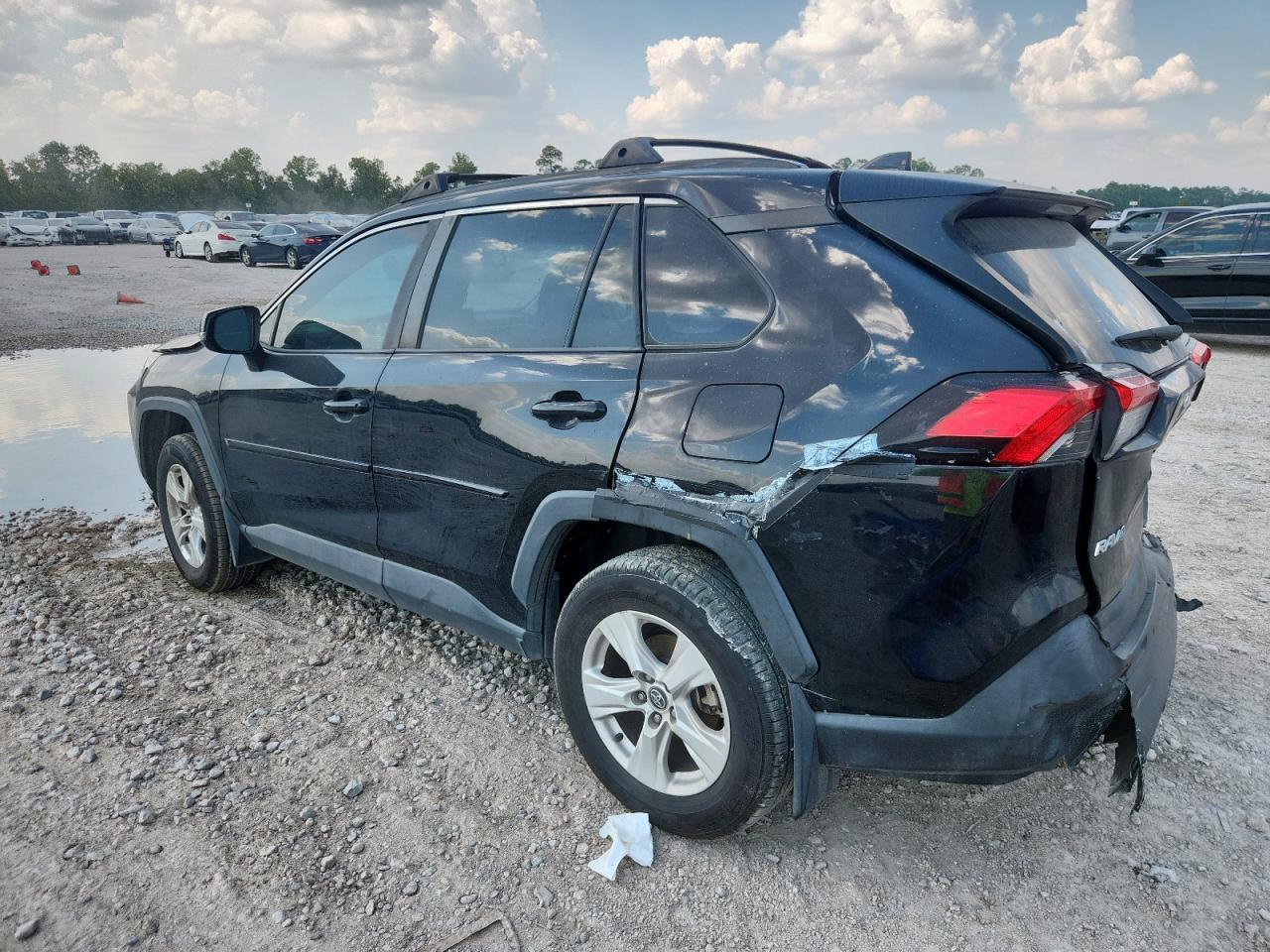 TOYOTA RAV4 XLE