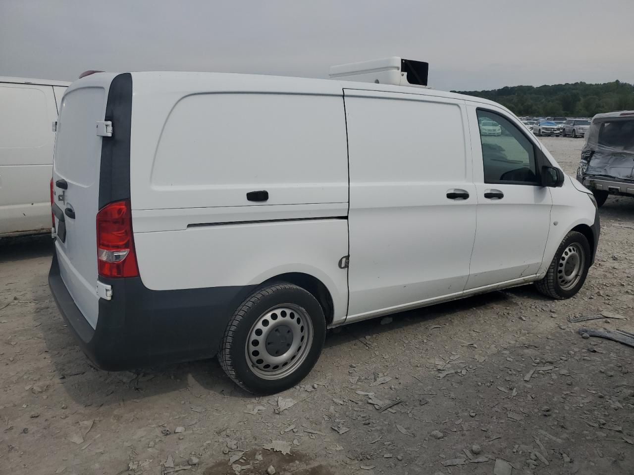 MERCEDES-BENZ METRIS