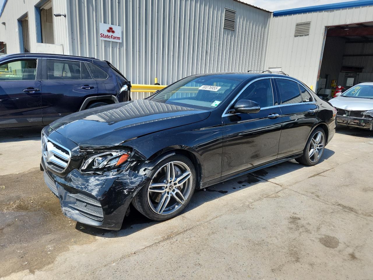MERCEDES-BENZ E-CLASS 300