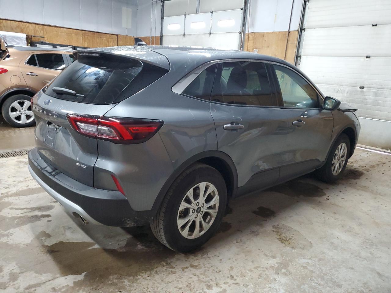 FORD ESCAPE ACTIVE