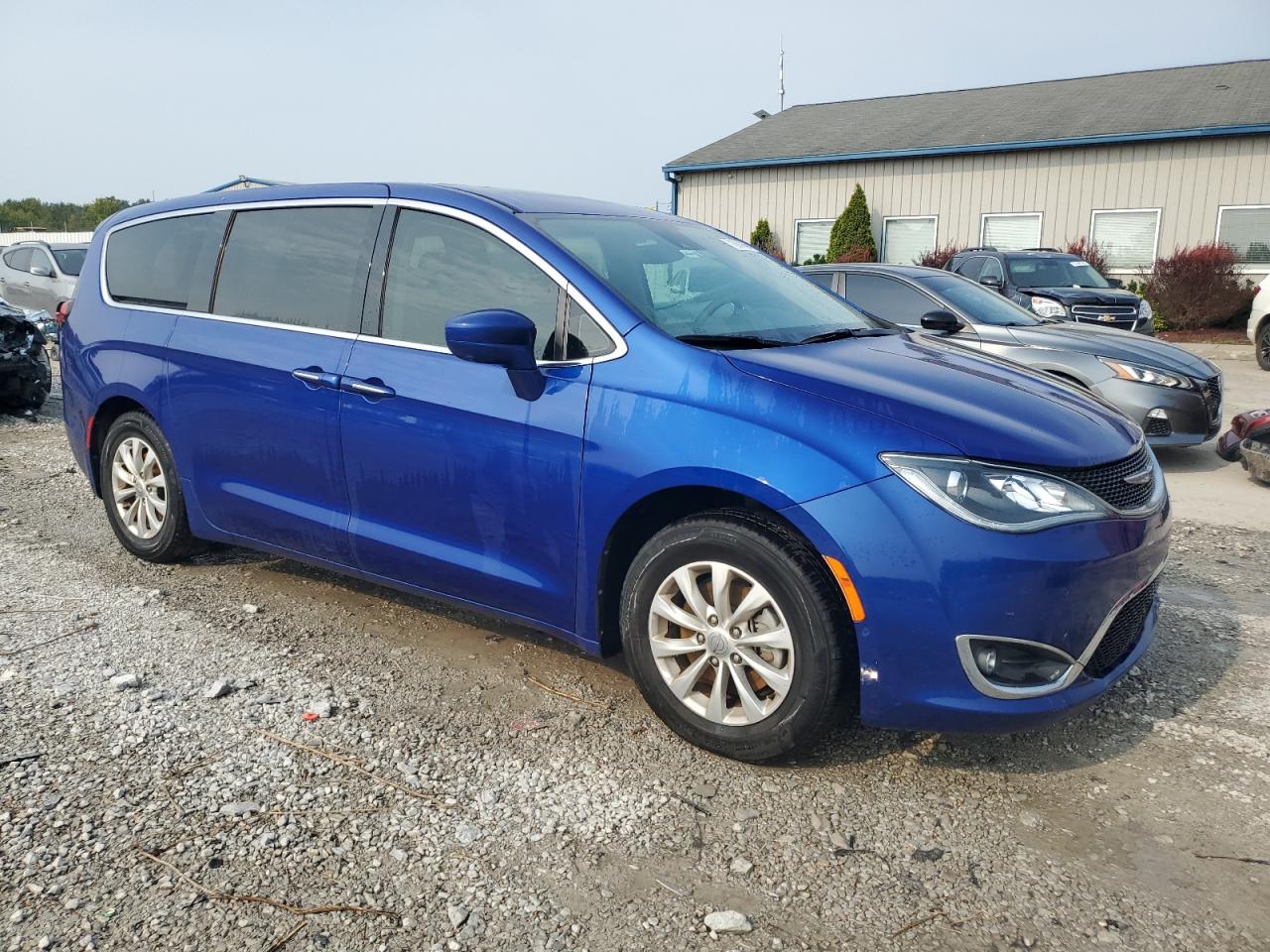 CHRYSLER PACIFICA TOURING PLUS