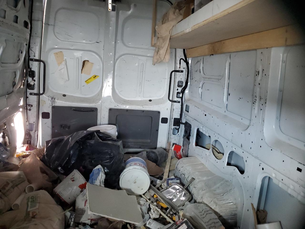 NISSAN NV2500 2500 S