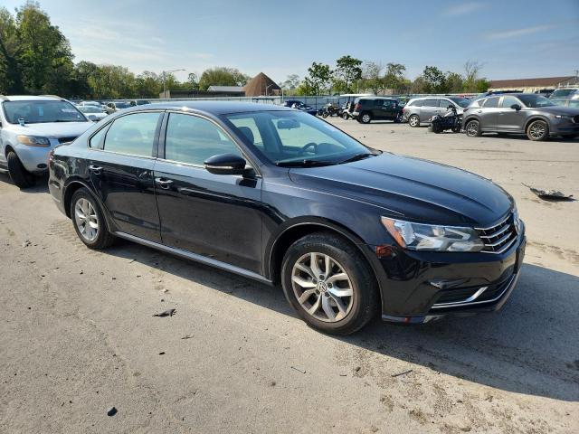 2018 VOLKSWAGEN PASSAT S - 1VWAA7A39JC008372