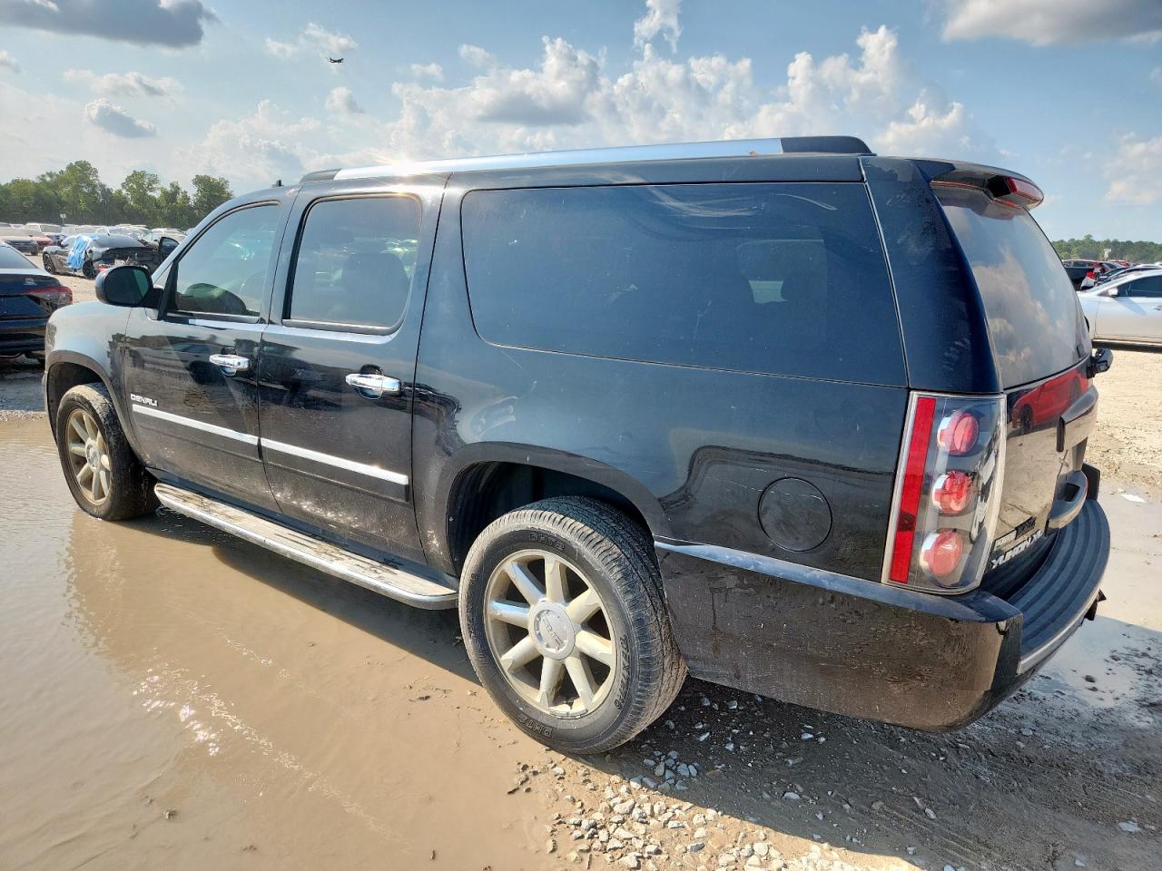 GMC YUKON DENALI