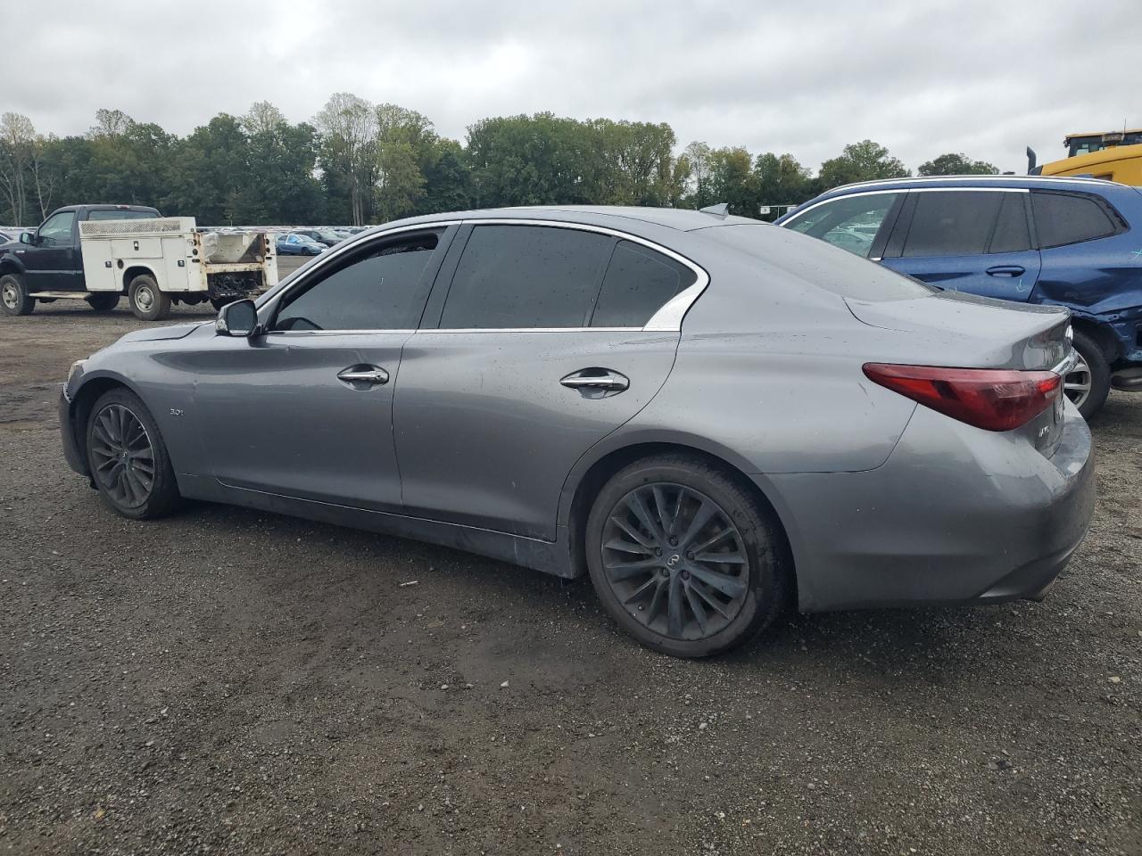 INFINITI Q50 LUXE