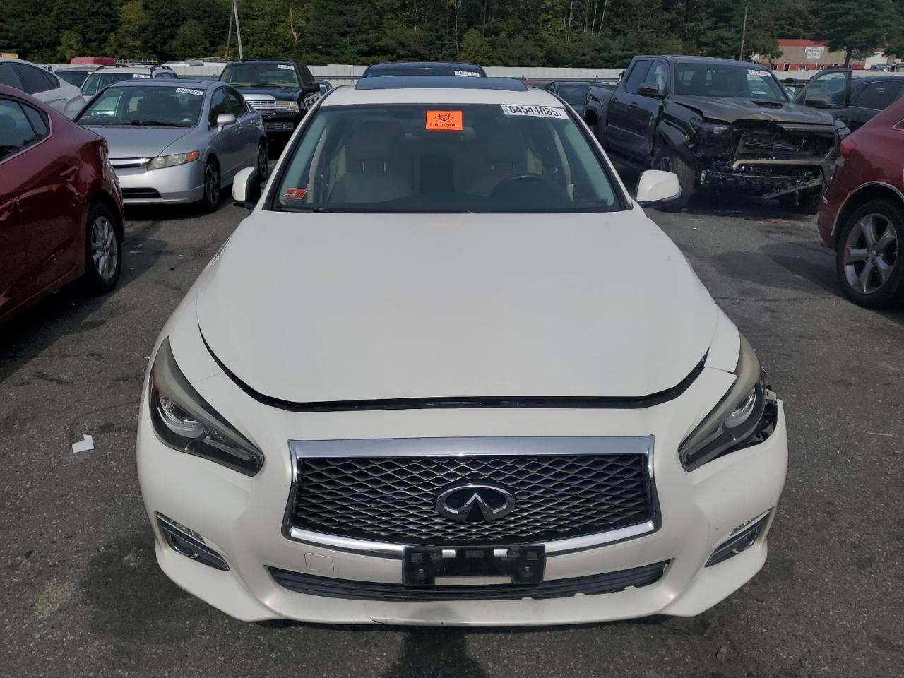INFINITI Q50 BASE