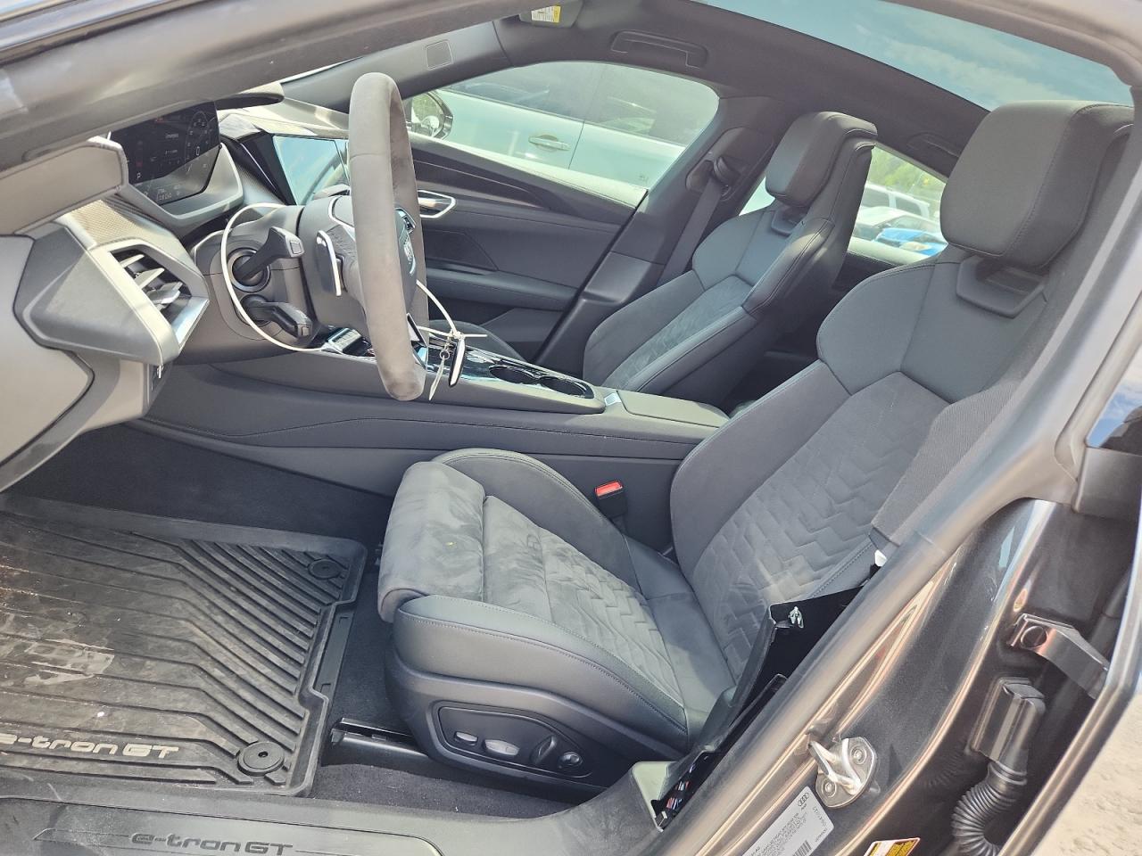 AUDI E-TRON PREMIUM PLUS